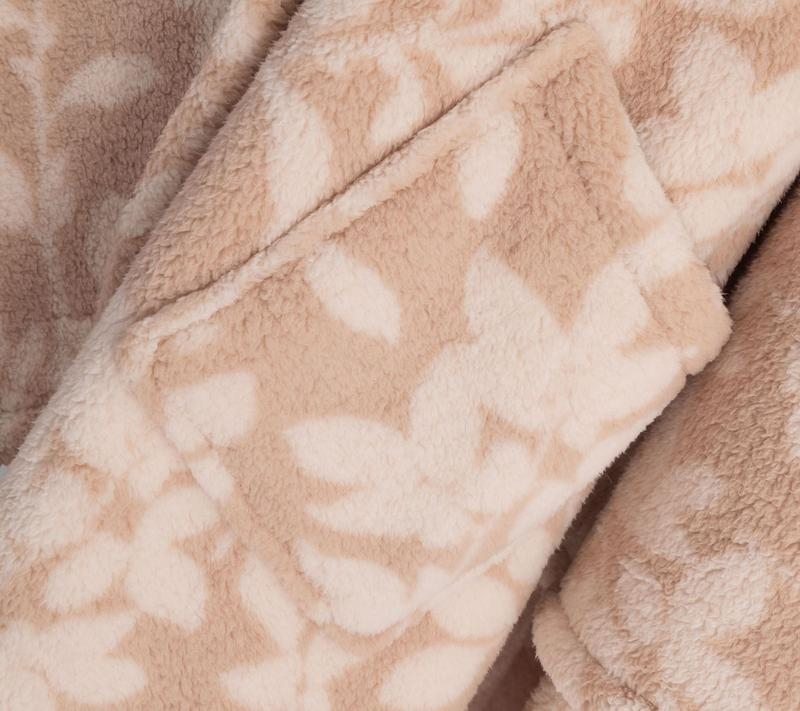 Qozy Wearable Blanket
